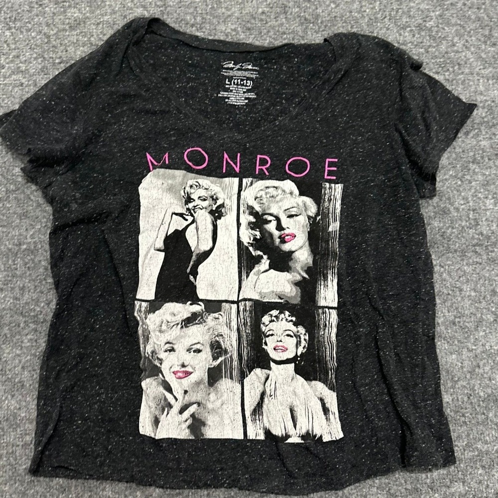 Marilyn Monroe T-Shirt Womens Size L Charcoal Grey Graphic Scoop Neck Casual Tee